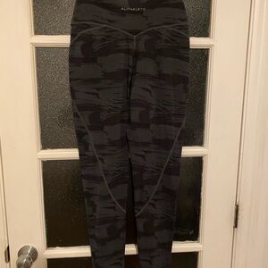 Alphalete Dark Patterned Leggings size small